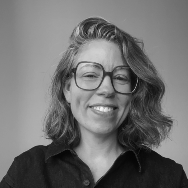 Black and white headshot of Lisa Moffitt